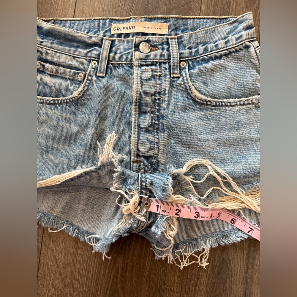 GRLFRND The Jules Super High Rise Vintage Cut Off Shorts Size 25 - Picture 10 of 12